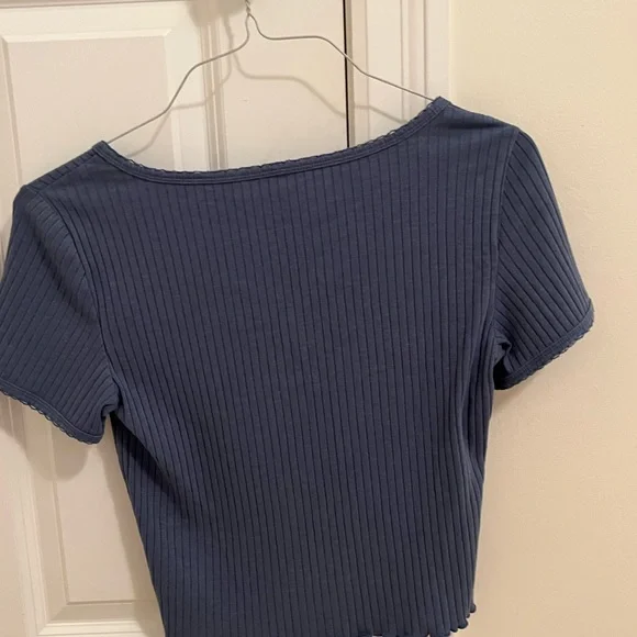 American eagle quarter button crop top - Picture 2 of 3